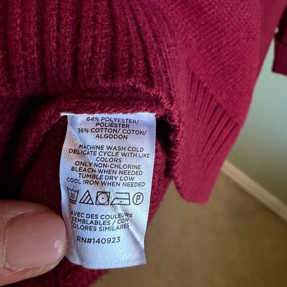LOFT Deep Burgundy V-Neck Sweater NWOT - Picture 5 of 12